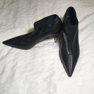 Like-new AUTHENTIC Gucci stiletto booties